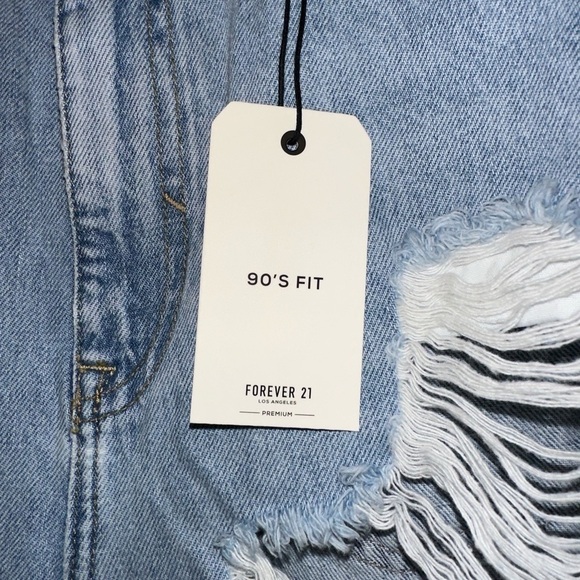 NWT Destroyed 90s-Fit Straight Jeans light wash distressed denim Forever 21 RARE - Picture 8 of 13